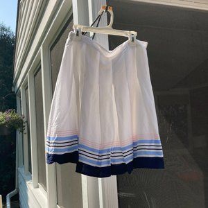 Old Navy Pleated crepe skirt